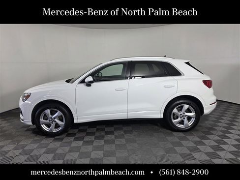 Used 2020 Audi Q3 2.0T Premium Plus w/ Premium Plus Package image 3