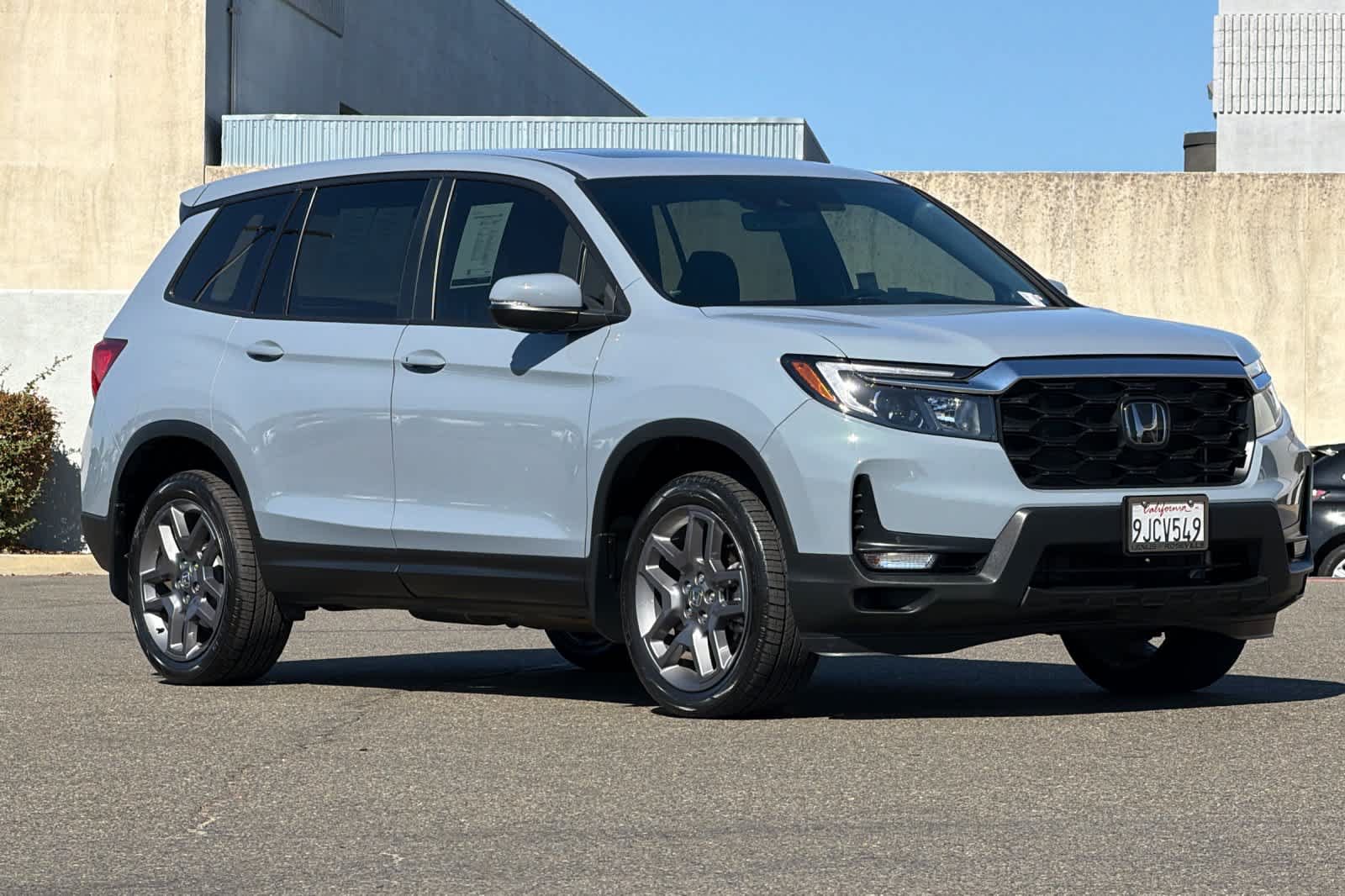 Used 2023 Honda Passport EX-L image 5