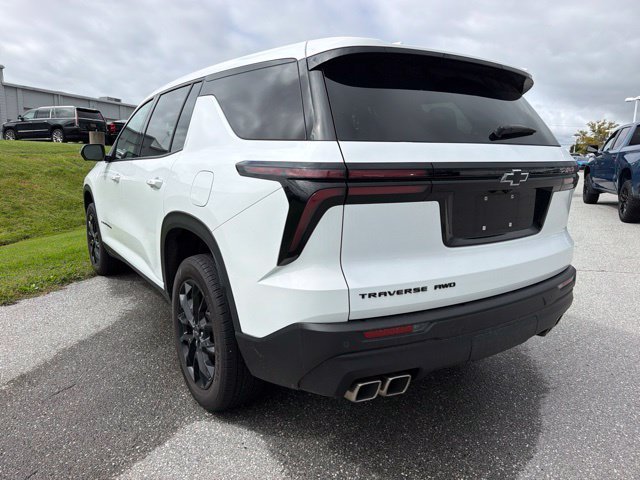 Used 2024 Chevrolet Traverse LS w/ Midnight/Sport Edition AWD/4WD image 4