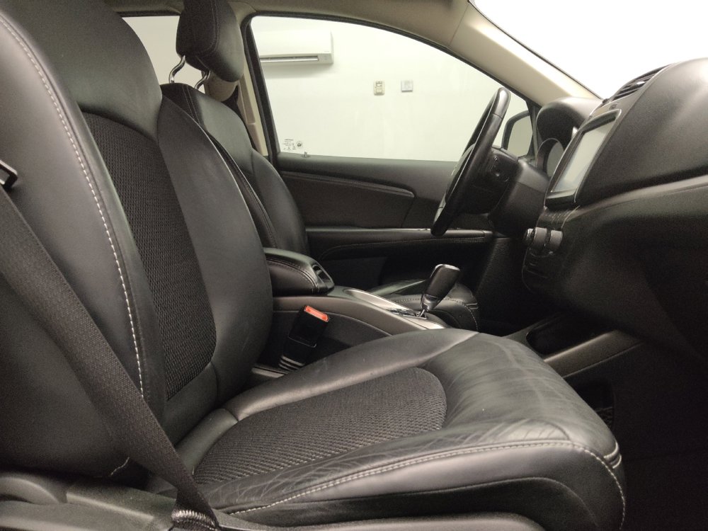 Used 2020 Dodge Journey Crossroad FWD image 21