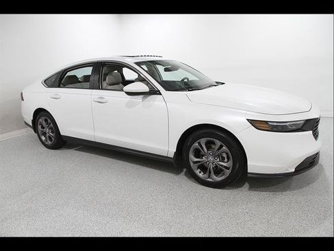 Used 2024 Honda Accord EX image 1