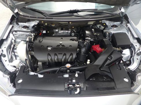 Used 2015 Mitsubishi Lancer ES FWD image 23