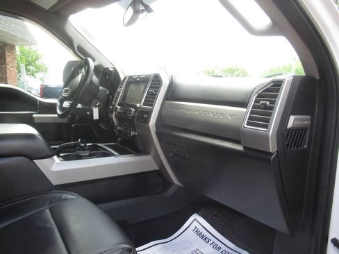 Used 2017 Ford F250 Lariat w/ Chrome Package AWD/4WD image 12