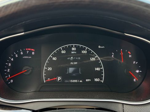 Used 2014 Kia Cadenza Premium w/ Luxury Package image 18