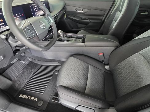 New 2026 Nissan Sentra SV w/ SV Convenience Package FWD image 8