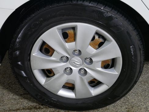 Used 2010 Hyundai Elantra GLS w/ Popular Equipment Pkg 2 image 15