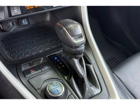 Used 2021 Toyota RAV4 XSE w/ XSE Grade Weather Package AWD/4WD image 23