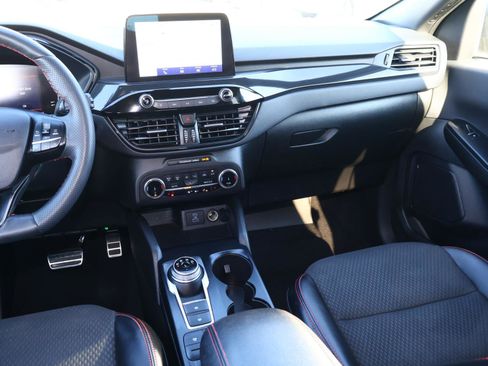 Used 2023 Ford Escape ST-Line image 11