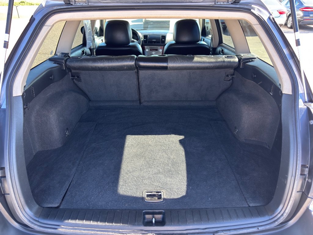 Used 2009 Subaru Outback 2.5i Limited AWD/4WD image 20