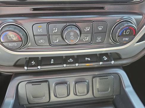 Used 2015 GMC Sierra 1500 SLE w/ SLE Value Package AWD/4WD image 31