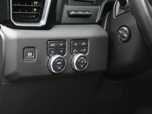 Used 2024 GMC Sierra 1500 Denali image 23