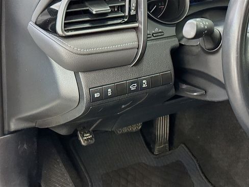 Used 2024 Toyota Camry SE FWD image 17