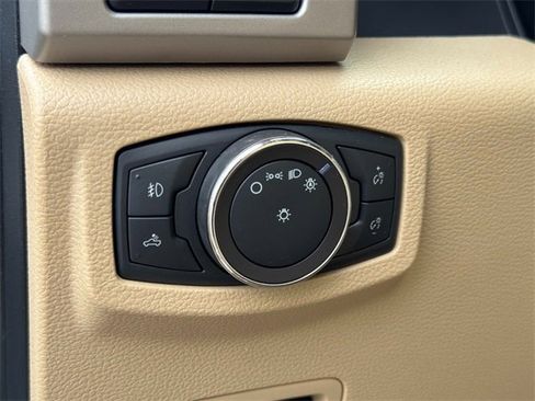 Used 2021 Ford F250 Lariat w/ Lariat Ultimate Package image 25
