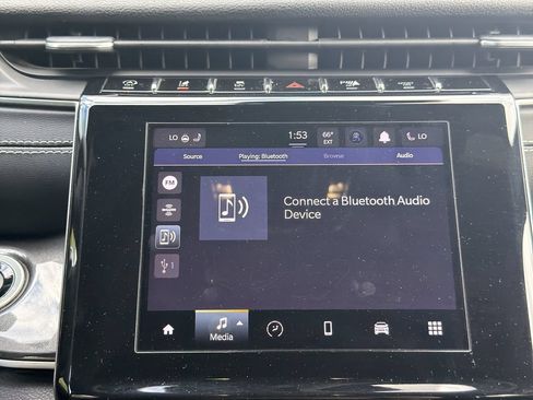 Used 2023 Jeep Grand Cherokee L Laredo AWD/4WD image 16