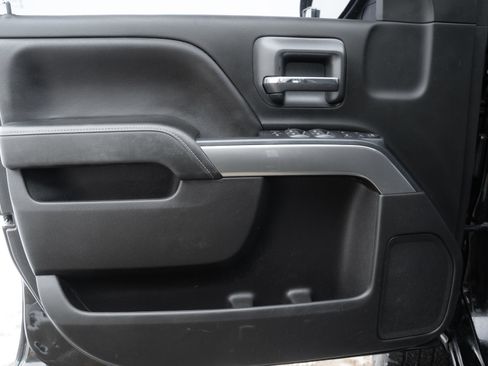 Used 2019 Chevrolet Silverado 1500 LT image 17