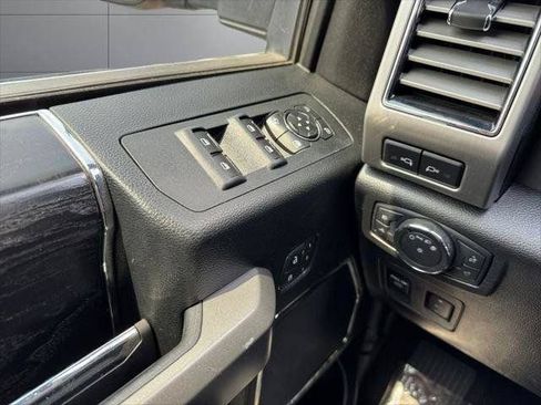 Used 2018 Ford F150 Platinum w/ Equipment Group 701A Luxury AWD/4WD image 97