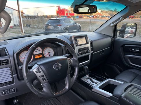 Used 2015 Nissan Titan PRO-4X w/ Pro-4x Luxury Package image 14