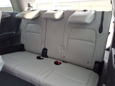 New 2026 Nissan Pathfinder SL image 30