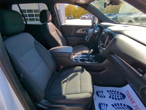 Certified 2022 Chevrolet Traverse LT image 27