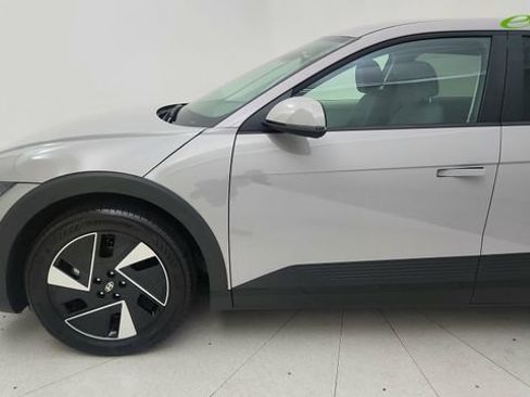 Used 2025 Hyundai Ioniq 5 SE RWD image 10