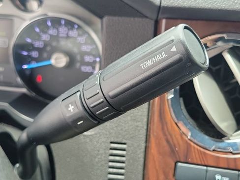 Used 2016 Ford F250 Lariat RWD image 12