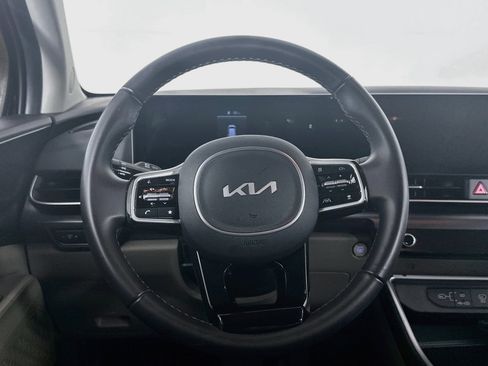 Used 2026 Kia Carnival FWD image 18