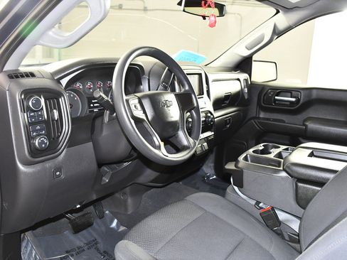 Used 2021 Chevrolet Silverado 1500 Custom Trail Boss AWD/4WD image 2