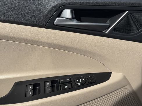 Used 2016 Hyundai Tucson SE w/ Option Group 02 image 21