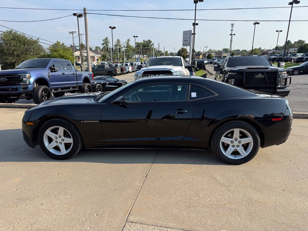 Used 2010 Chevrolet Camaro LT RWD image 9