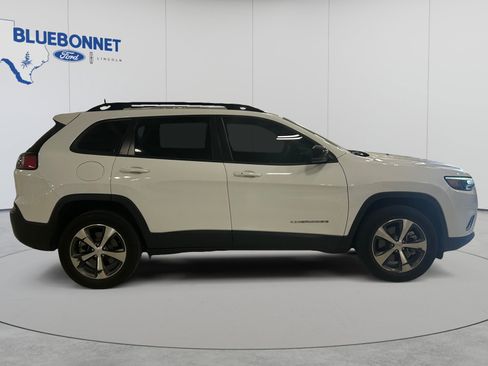 Used 2022 Jeep Cherokee Limited AWD/4WD image 4