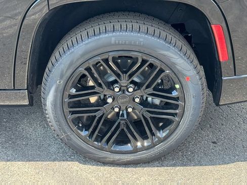 New 2026 Jeep Grand Wagoneer Limited AWD/4WD image 11