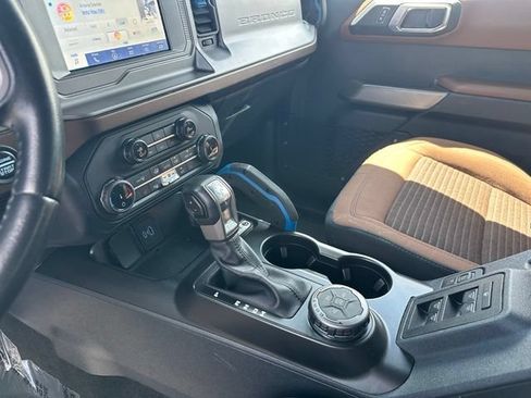 Used 2022 Ford Bronco Outer Banks AWD/4WD image 25