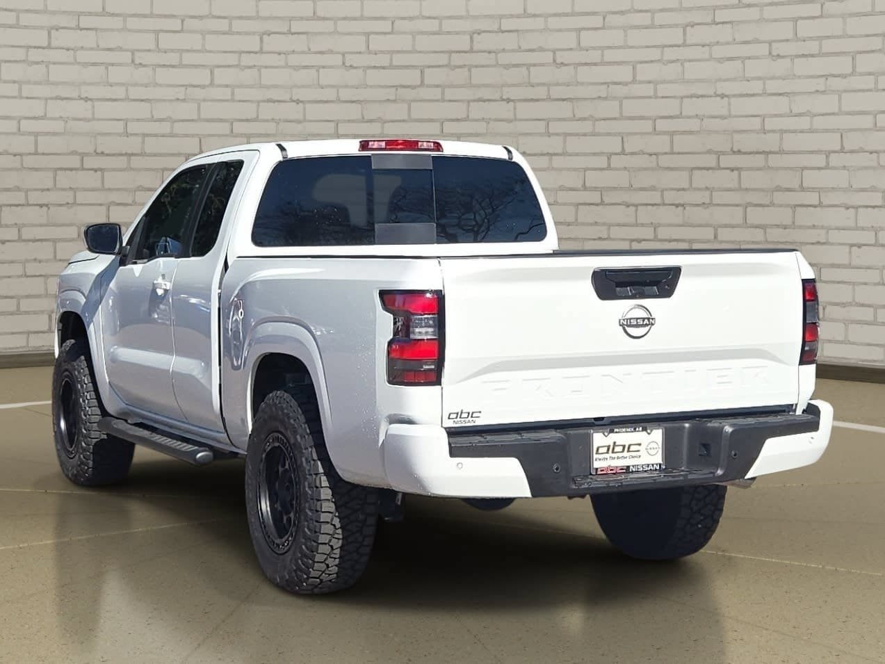 Certified 2025 Nissan Frontier SV RWD image 7