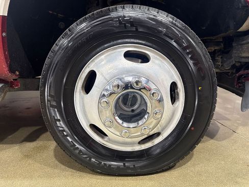 Used 2014 Ford F350 King Ranch w/ King Ranch w/Chrome Package image 41