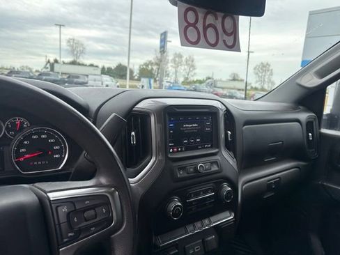 Used 2021 Chevrolet Silverado 2500 Custom w/ Custom Value Package AWD/4WD image 8