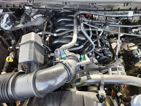 Used 2024 Ford F250 XL w/ XL Chrome Package image 13