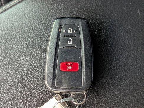 Certified 2022 Toyota 4Runner SR5 Premium image 32