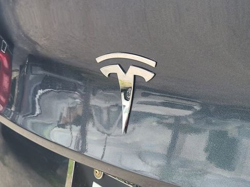 Used 2024 Tesla Model Y Performance image 30