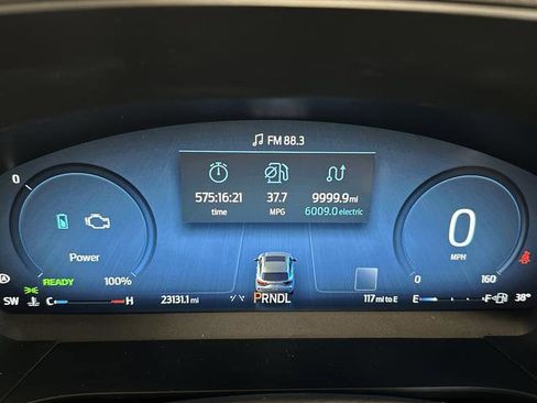 Certified 2025 Ford Escape ST-Line Elite w/ Premium Technology Package image 17