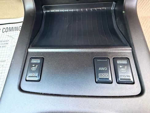 Used 2010 Nissan Murano SL w/ Leather Pkg image 18