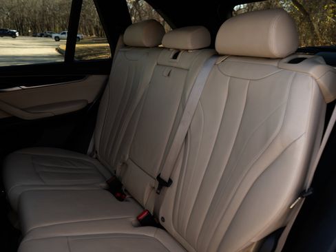 Used 2017 BMW X5 xDrive35i image 18