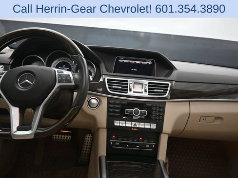 Used 2015 Mercedes-Benz E 350 Sedan image 19