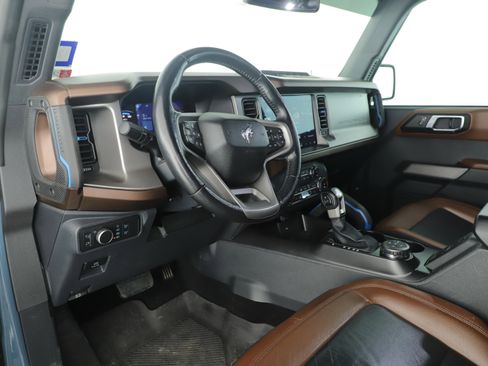 Used 2022 Ford Bronco Outer Banks w/ Sasquatch Package image 15