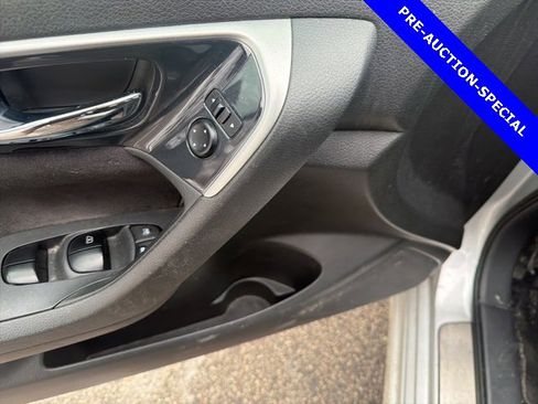 Used 2013 Nissan Altima 2.5 SV image 12