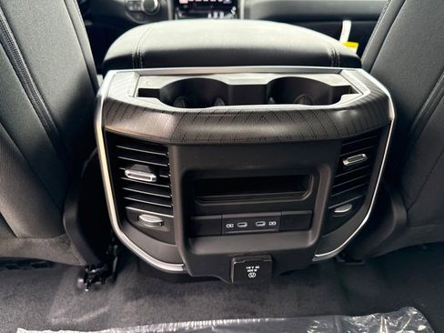 New 2026 RAM 1500 4x4 Crew Cab image 22