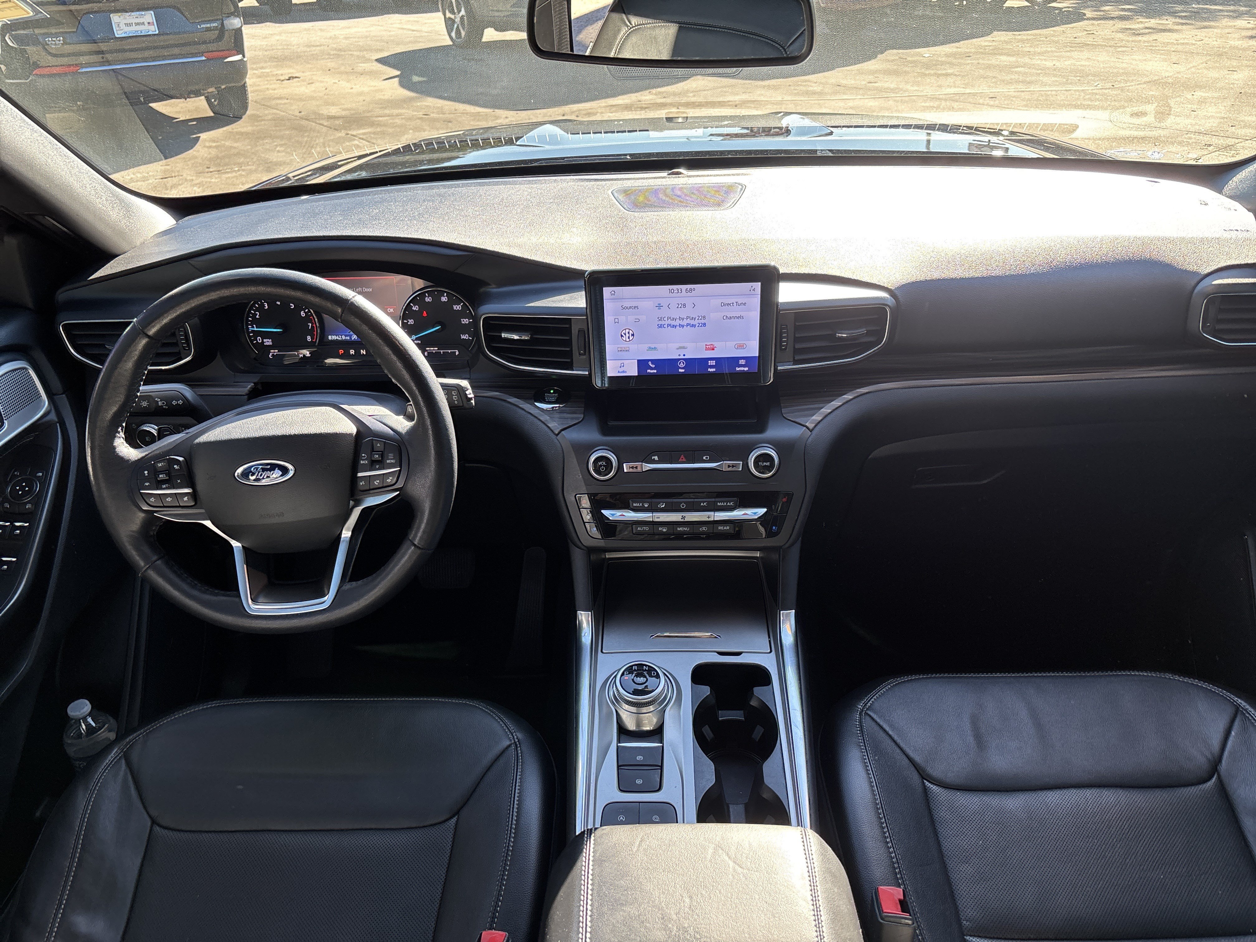 Used 2020 Ford Explorer Limited RWD image 18