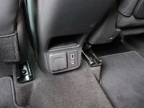 Used 2023 Chevrolet TrailBlazer RS w/ Convenience Package image 36