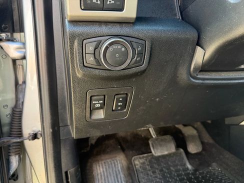 Used 2020 Ford F150 Lariat w/ Equipment Group 502A Luxury image 26