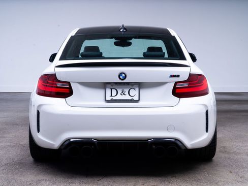 Used 2017 BMW M2 RWD image 8