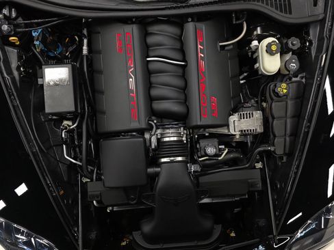 Used 2013 Chevrolet Corvette Grand Sport w/ 2LT Preferred Equipment Group RWD image 38